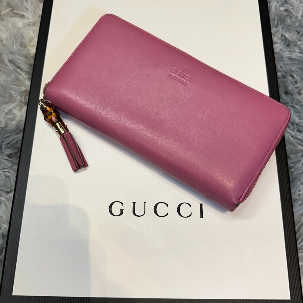 GUCCI x FULL ZIP LEATHER WALLET | BAMBOO CLOSURE | EUC BEAUTIFUL HTF COLOR!